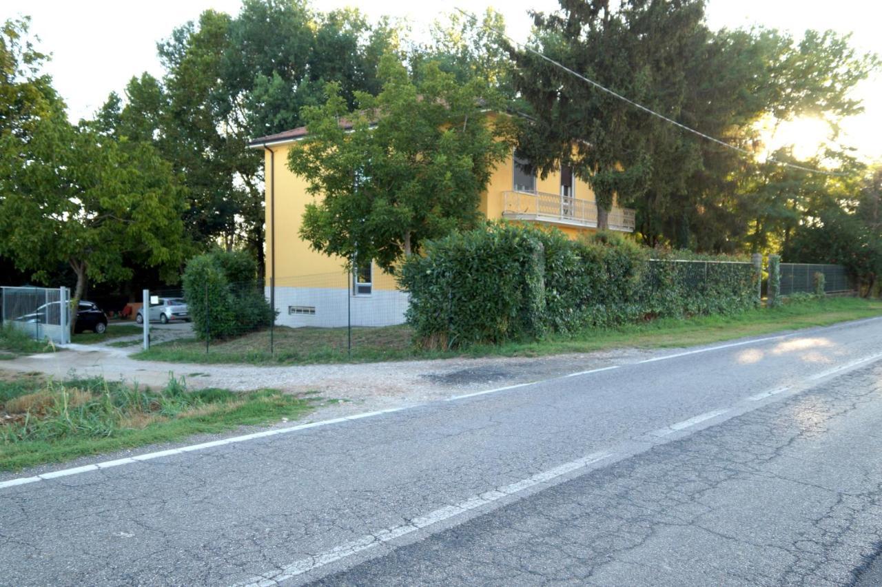 Noemi & Julienne Bed and Breakfast Spineda Exteriör bild